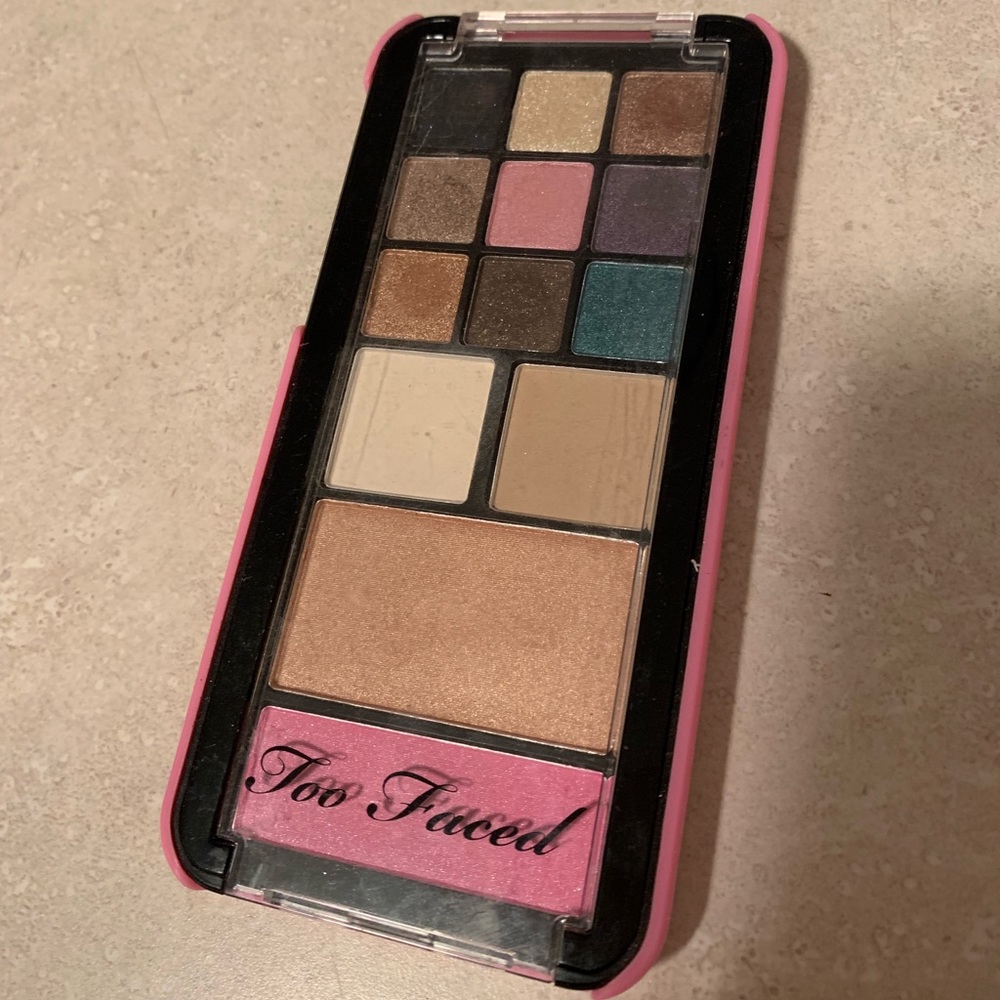 Too Faced Eyeshadow Palette